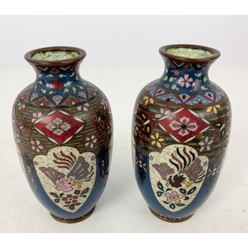 377 - IMPRESSIVE LARGE CLOISONNE VASE 37cm TALL WITH A PAIR OF SMALLER CLOISONNÉ VASES 12.5cm TALL