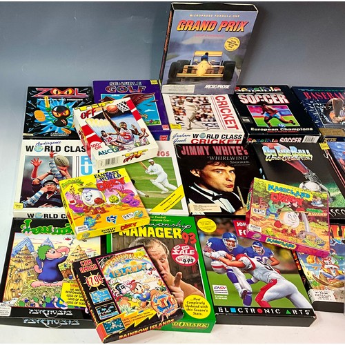 55 - QUANTITY OF BOXED AMIGA GAMES SOFTWARE INC. LEMMINGS, SENSIBLE GOLF, SENSIBLE SOCCER, GRAND PRIX, WW... 