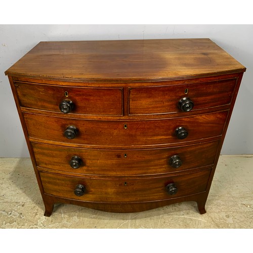 644 - BOW FRONT GEORGIAN MAHOGANY CHEST OF TWO OVER THREE DRAWERS ON SPLAYED FEET WIDTH 90cm