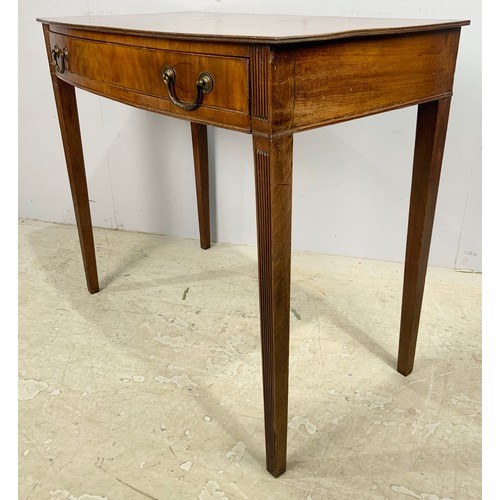 625 - MAHOGANY BOW FRONT SIDE TABLE WITH FRIEZE DRAWER ON FLUTED LEGS WIDTH 92cm