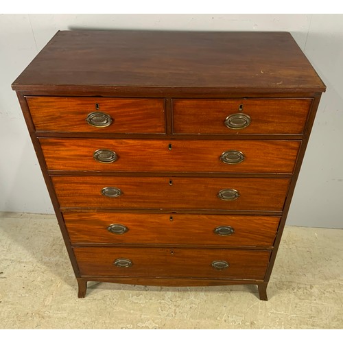 589 - MAHOGANY CHEST OF 2 OVER 4 GRADUATED DRAWERS ON SPAYED FEET WIDTH 100cm , 124cm TALL