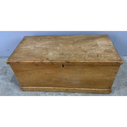 624 - ELM BLANKET BOX WIDTH 84cm