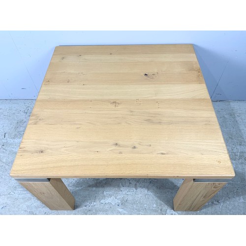 642 - STYLISH HILLER OAK & BRUSHED STEEL COFFEE / OCCASIONAL TABLE 75cm x 75cm