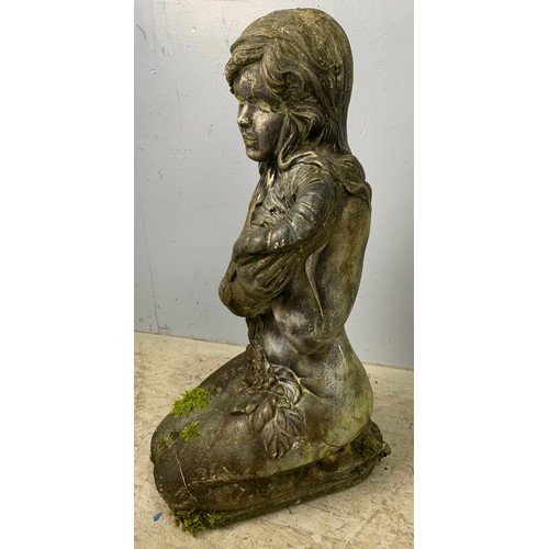 536 - KNEELING MAIDEN GARDEN WATER FEATURE 61cm TALL (COMPOSITE)