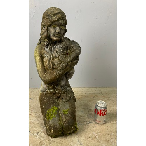 536 - KNEELING MAIDEN GARDEN WATER FEATURE 61cm TALL (COMPOSITE)