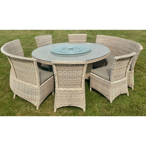 567 - SUITE OF GOOD QUALITY DARO OUTDOOR LIVING RATTAN FURNITURE WITH CIRCULAR TABLE HAVING GLASS TOP AND ... 