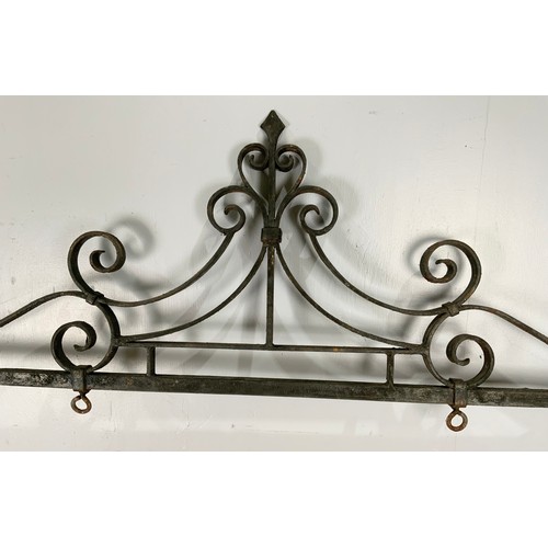 306 - A VERY LARGE BLACKSMITH MADE WROUGHT IRON BRACKET, PUB, SHOP SIGN, APPROX. 186 CM