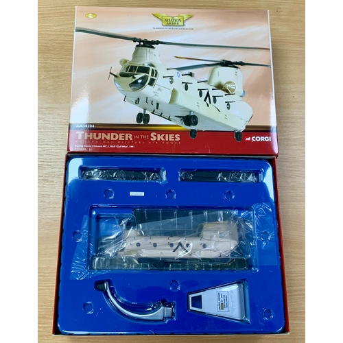 148 - CORGI, BOXED AA34204 THUNDER IN THE SKIES SERIES CHINOOK HC-1 1:72 SCALE, IN GULF WAR COLOURS