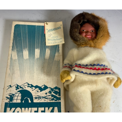 61 - A BOXED 1960’S KOWEEKA ( SMILE ) DOLL, MADE IN CANADA BY DEE & CEE TOY CO LTD EXCLUSIVELY FOR THE HU... 