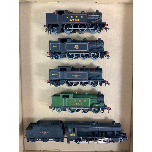 419 - HORNBY DUBLO, A COLLECTION OF 4 X 0-6-2T TANK LOCOMOTIVES, LNER 9562 3R, 4753 IN LINES LNER BLACK (P... 