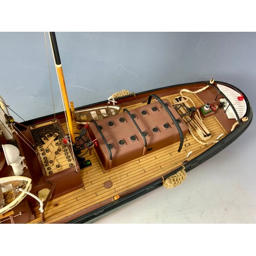 78 - RADIO CONTROLLED BOAT, 1916 TUG ‘JOFFRE’ (CALDERCRAFT) 1:48 OCEAN HARBOUR TUG, WELL DETAILED, RTR, &... 