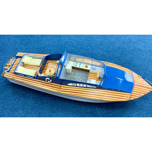 83 - RADIO CONTROLLED BOAT, AEROKITS ‘SEA QUEEN’ 1930s - 50’s STYLE RIVER CRUISER WITH INTERIOR FITTINGS,... 