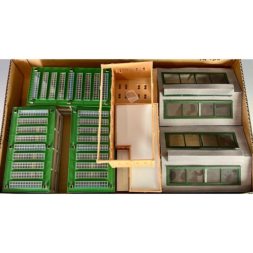 523 - N GAUGE MODEL RAILWAY ACCESSORIES, COLLECTION OF DEPOTS, SHEDS, HOUSES, INDUSTRIAL & RESIDENTIAL BUI... 