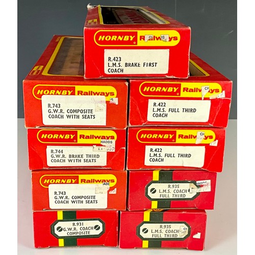 429 - MODEL RAILWAY ROLLING STOCK, COLLECTION OF HORNBY TRIANG COACHES 9 BOXED / PART BOXED, 4 CHOCOLATE &... 