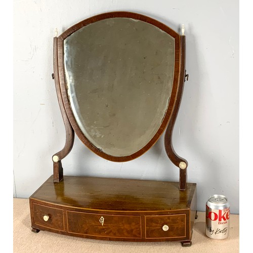 81 - MIRROR ON THREE DRAWER MAHOGANY STAND