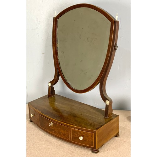 81 - MIRROR ON THREE DRAWER MAHOGANY STAND