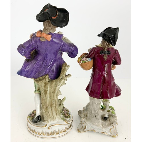 130 - 5 GOOD QUALITY CONTINENTAL PORCELAIN FIGURINES TALLEST 22cm