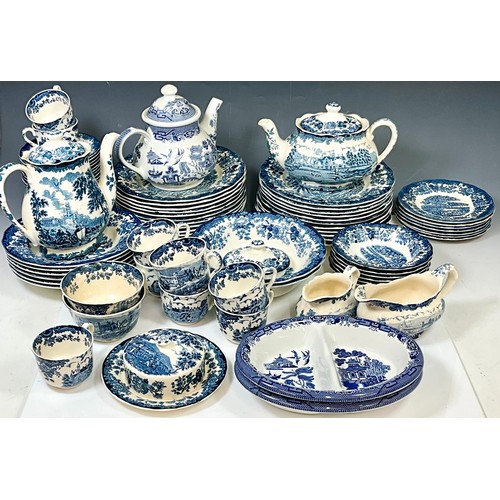 211 - LARGE QUANTITY OF ROYAL WORCESTER PALISSY 'AVON SCENES' AND SIMILAR PART DINNER AND TEA SERVICE SERV... 