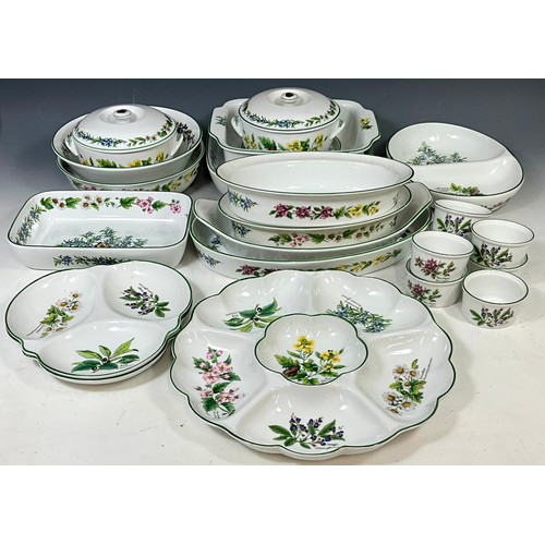 214 - LARGE QUANTITY ROYAL WORCESTER HERBS OVEN AND TABLE WARE INC. BAKING AND SERVING DISHES