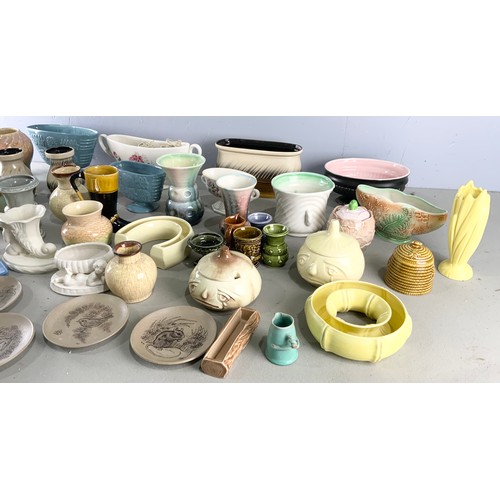 249 - LARGE QUANTITY OF VINTAGE CERAMICS INC SYLVAC, POOLE ETC 2 TRAYS