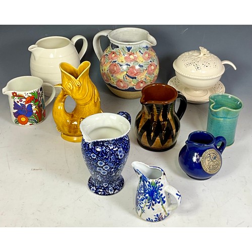 242 - A COLLECTION OF JUGS TO INCLUDE COPELAND BANDED IRONSTONE JUG, BURLEIGH CALICO, GURGLE JUG, VILLEROY... 