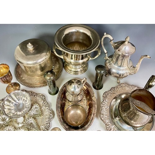 320 - LARGE QTY. AMERICAN AND OTHER STERLING AND SILVER PLATED WARE INC. 2 PRS. DWARF CANDLESTICKS MARKED ... 