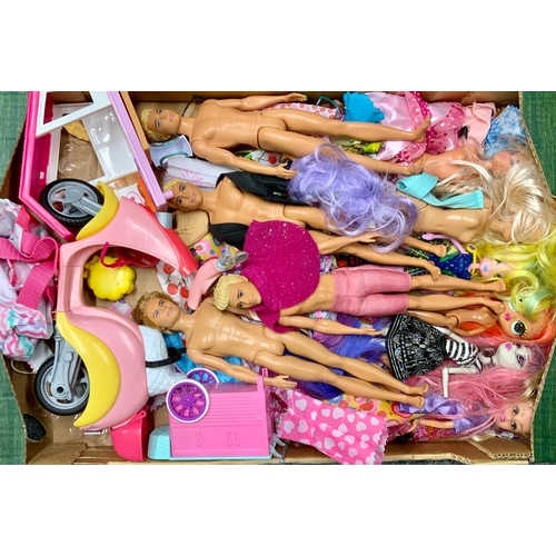 50 - SINDY, BARBIE, KEN A COLLECTION OF 56 DOLLS, INCLUDING 52 LADIES, 4 MEN, ( BARBIE 24, KEX X4, 19 OTH... 