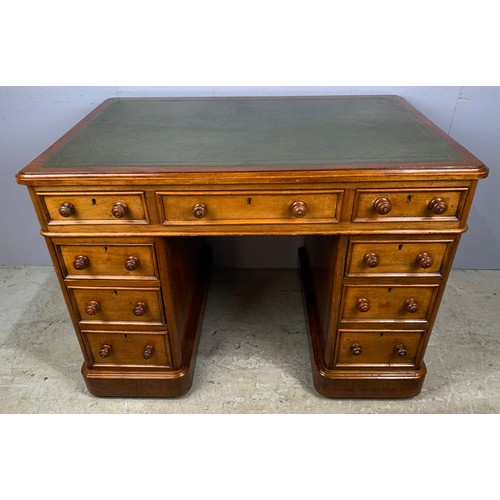 580 - TWIN PEDESTAL DESK WITH TOOLED LEATHER WRITING SURFACE 106cm x 71cm