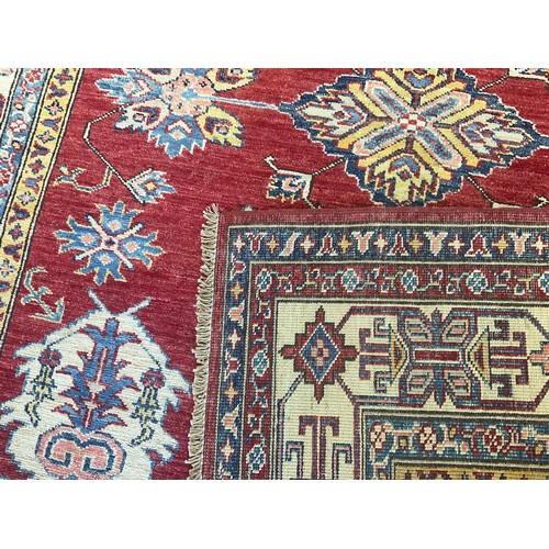 736 - ORIENTAL HAND KNOTTED TURKISH MILAS SQUARE RUG 198X198CM APPROX