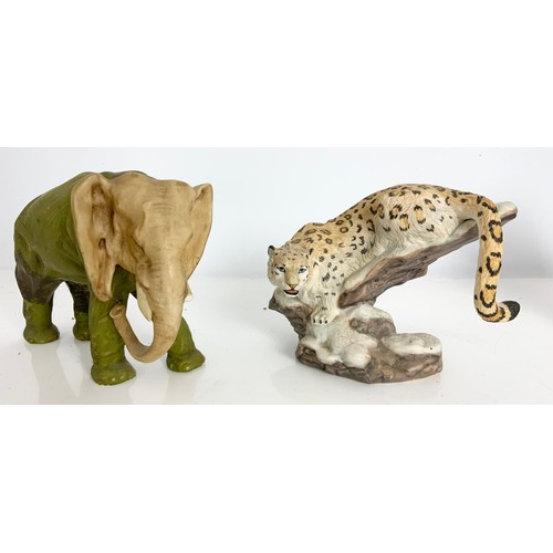 105 - PORCELAIN ELEPHANT  ROYAL WORCESTER /  DUX ? FIGURE A/F AND A BULL TOGETHER WITH A FRANKLIN MINT SNO... 