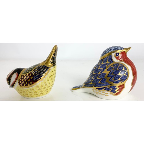 124 - 2 ROYAL CROWN DERBY BIRD PAPERWEIGHT’S INC ROBIN