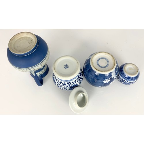 142 - 2 PIECE OF ORIENTAL BLUE AND WHITE PORCELAIN TOGETHER WITH A WEDGWOOD JASPER WARE JUG ETC