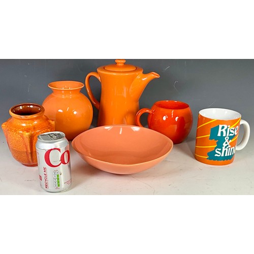 146 - A BOX OF MID CENTURY ORANGE CERAMICS INCLUDING COFFE POT , VASE MUG......