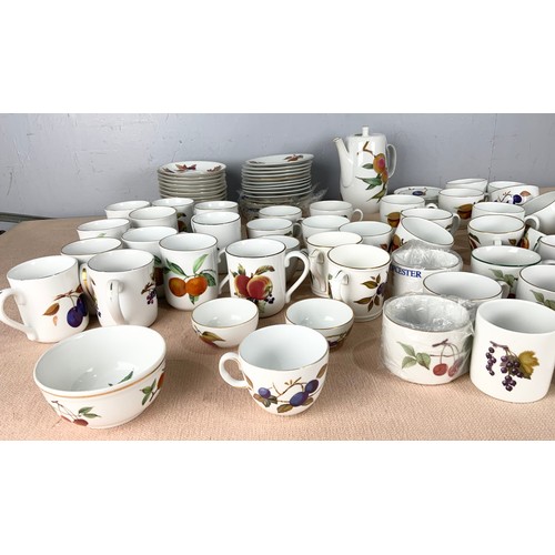 183 - LARGE AMOUNT OF ROYAL WORCESTER EVEHAM PATTERN TEAWARE INC CUPS, SAUCERS, MUGS , SIDE PLATES ETC