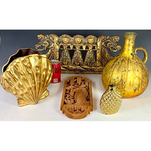 344 - A BALINESE DRAGON BOAT WOOD PANEL AND A CERAMIC GOLD COLOURED CLAMSHELL VASE, A GILTED GLASS EWER, A... 