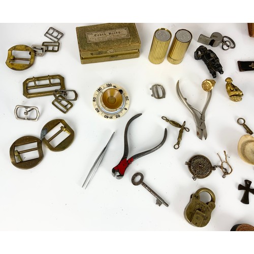 389 - QTY. INTERESTING MISCELLANEOUS ITEMS INC. ASPREY BOX, CIRO PEARLS, BELT BUCKLES, PIPE REAMS, FOLDING... 