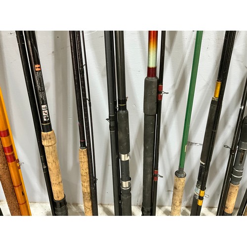 441 - COLLECTION OF MOSTLY CARBON FIBRE FISHING RODS IN CARRY BAG (15)