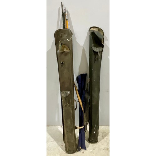 442 - COLLECTION OF CARBON FIBRE AND CANE FISHING RODS IN TWO LEATHER CASES AND A CLOTH BAG (18)