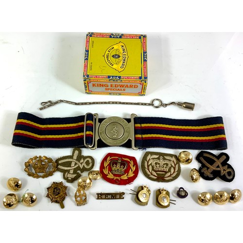 451 - MILITARY INTEREST, A REME STAPLE BELT, REME SHOULDER BADGE,  CAP BADGE, VARIOUS TUNIC BUTTONS, CLOTH... 