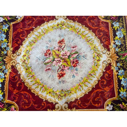 472 - VICTORIAN TABLE CLOTH 156cm x 150cm