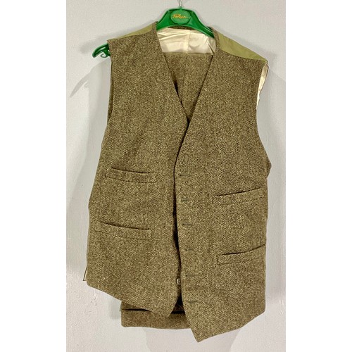 456 - VINTAGE GENTS TWEED 3 PIECE SUIT