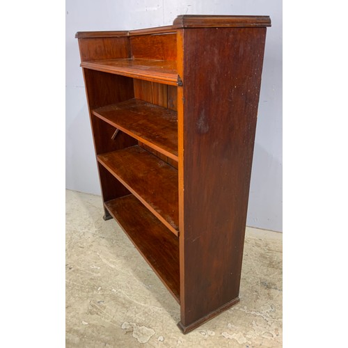 568 - SET OF MAHOGANY BOOK SHELVES WIDTH 92cm