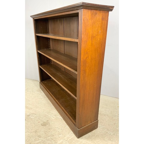 572 - SET OF  MAHOGANY BOOKSHELVES  WITH ADJUSTABLE SHELVES WIDTH 122cm