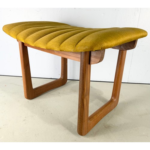 676 - STYLISH LATE CENTURY STOOL TRADE ONLY