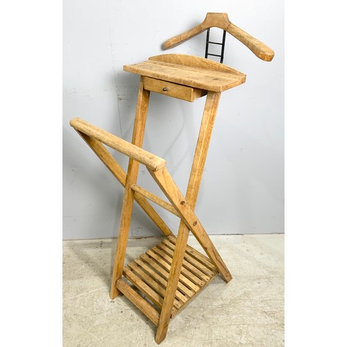 636 - BUTLERS  / LUGGAGE TRAY ON STAND , A SPARE STAND AND  A PINE COAT STAND