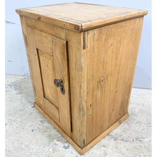 521 - SMALL PINE CUPBOARD WIDTH 41cm