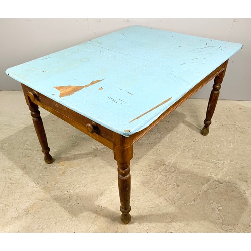 530 - ANTIQUE PINE KITCHEN SCRUB TABLE WITH SINGLE DRAWER 119cm x 89cm