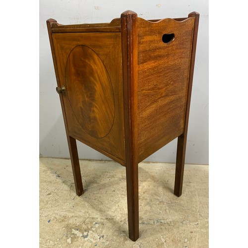 576 - MAHOGANY POT CUPBOARD/ BEDSIDE CABINET WIDTH 39cm