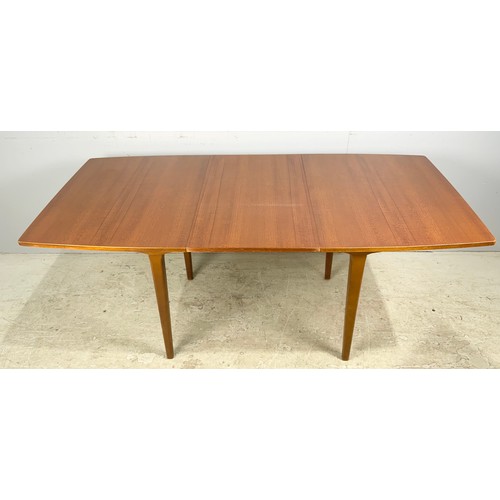 646 - STYLISH LATE CENTURY DINING TABLE WITH ONE LEAF  168cm x 84cm