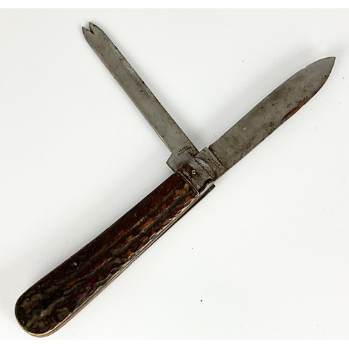 68 - BEACH, SALISBURY FOLDING HORN HANDLED KNIFE, SAYNOR HORN HANDLED FOLDING KNIFE AND ONE OTHER SIMILAR